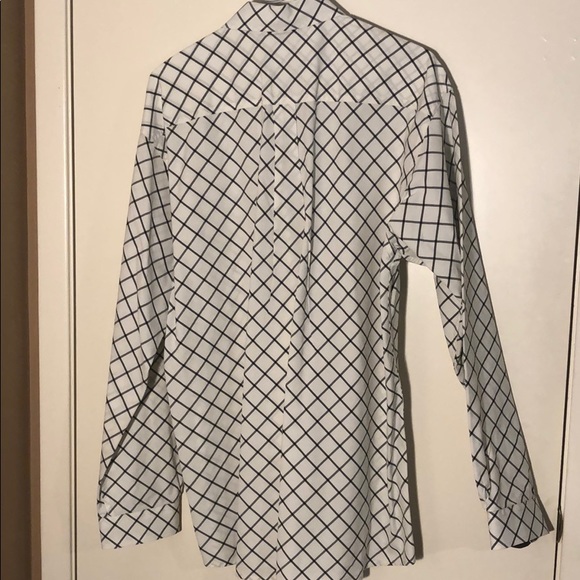 Black & White Checkered Cinch Long Sleeve - Picture 4 of 4